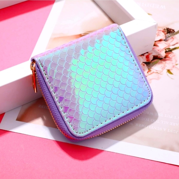 Holographic Mermaid Scale Wallet - Picture 1 of 7